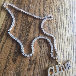 ICY YRN CHAIN